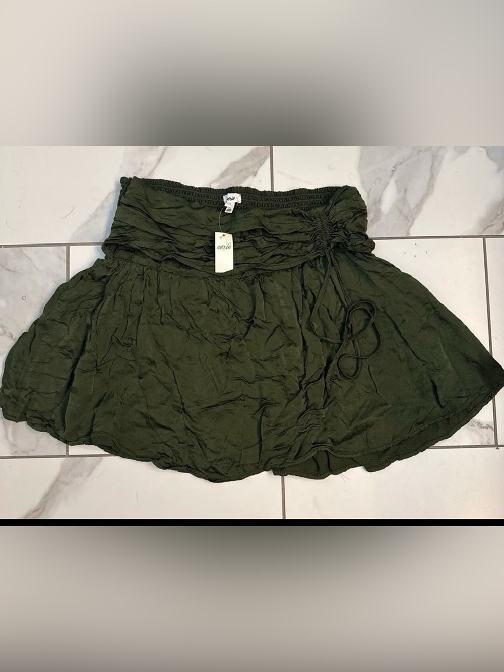 AERIE GREEN MINI SKIRT SIZE LARGE